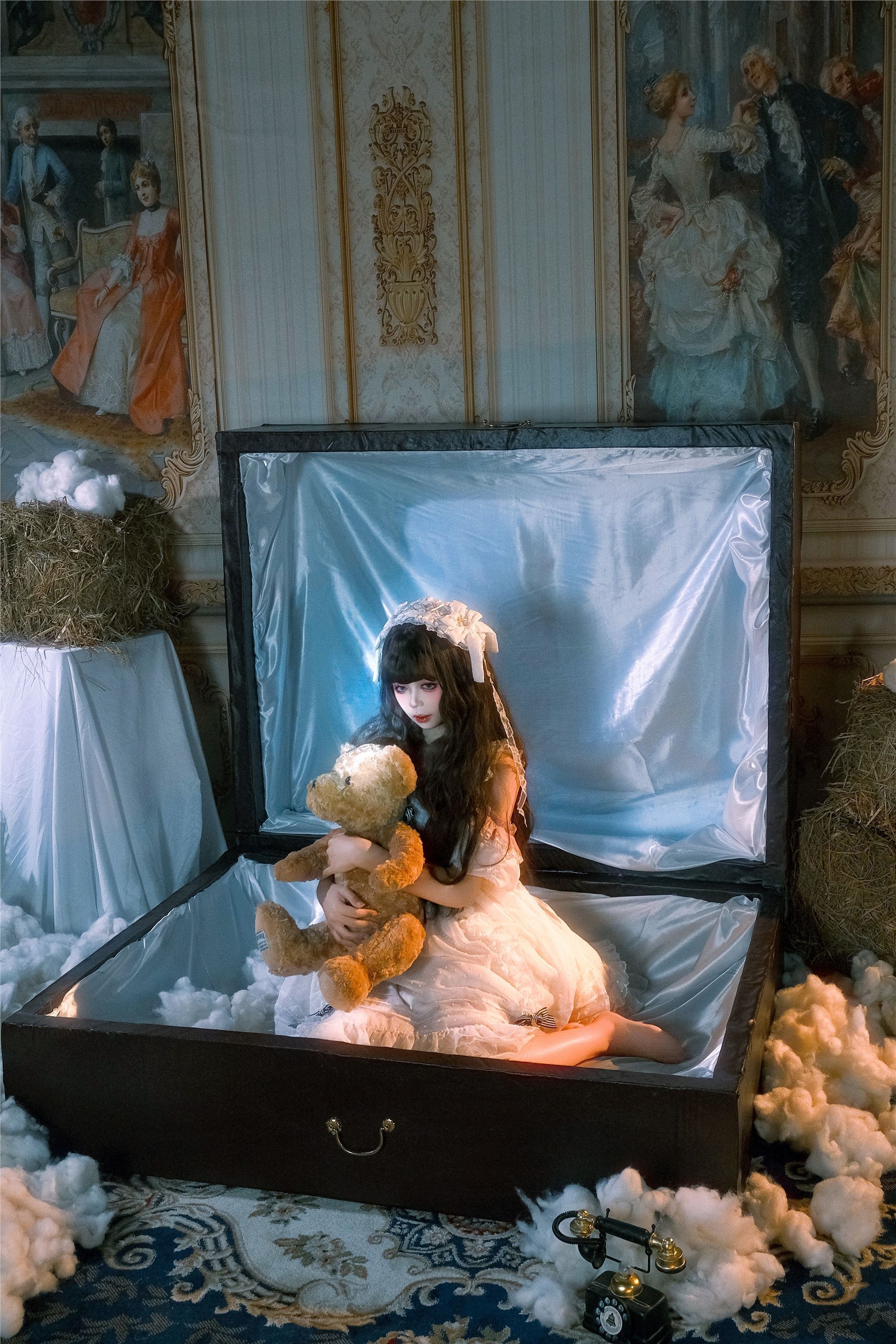 YITUYU艺图语 2025.01.21 皮箱里面的洋娃娃 蘑菇